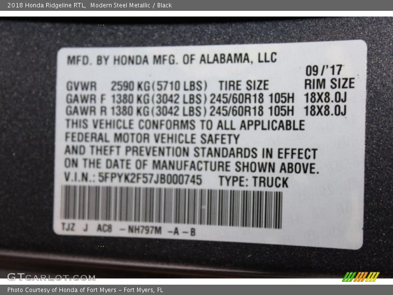 Modern Steel Metallic / Black 2018 Honda Ridgeline RTL