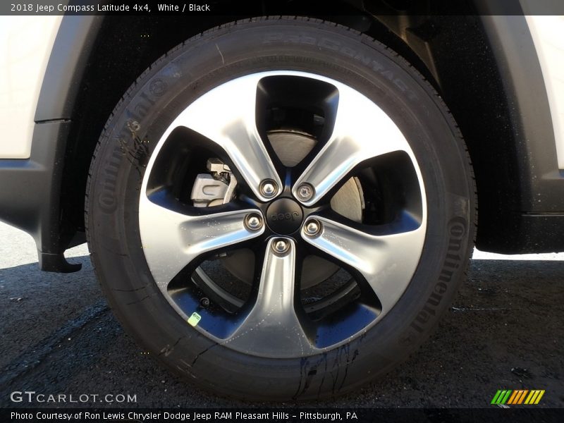 White / Black 2018 Jeep Compass Latitude 4x4