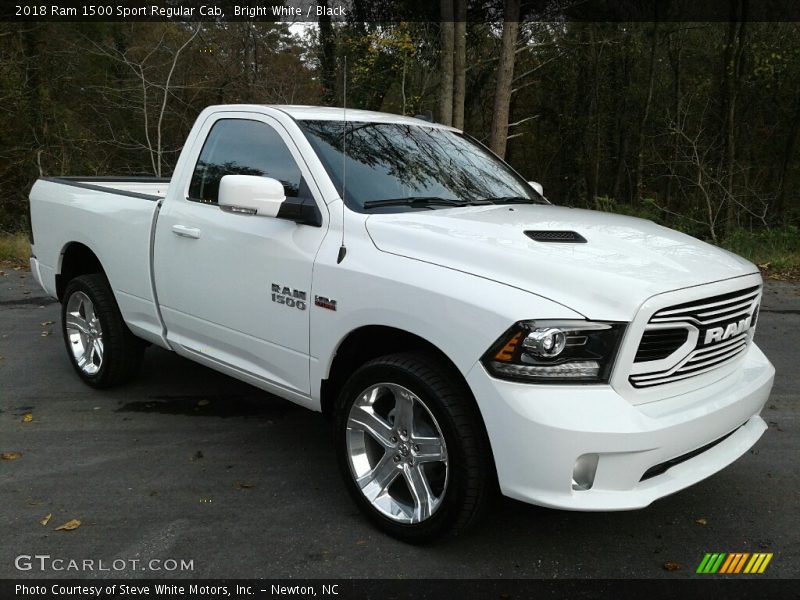 Front 3/4 View of 2018 1500 Sport Regular Cab