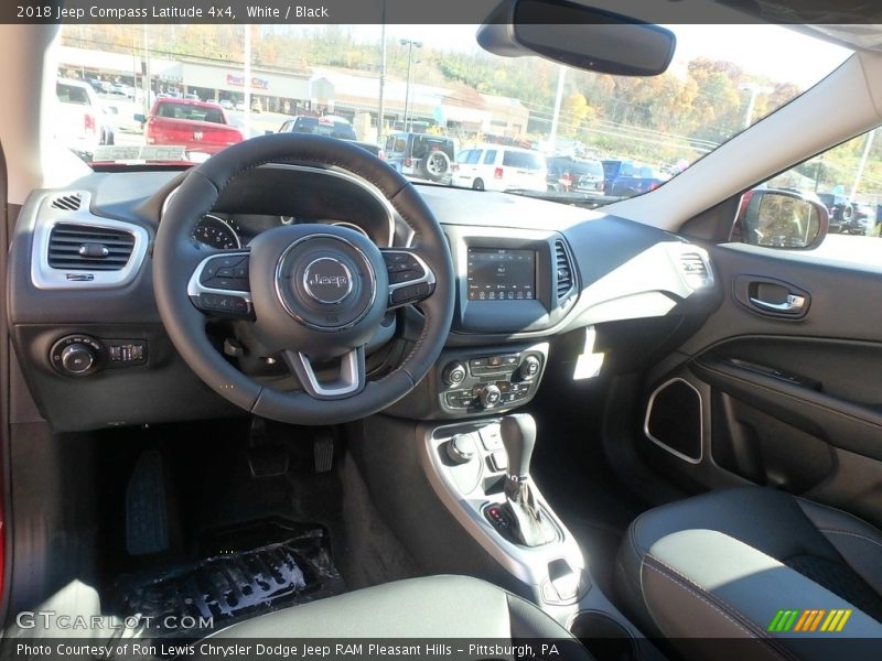 White / Black 2018 Jeep Compass Latitude 4x4