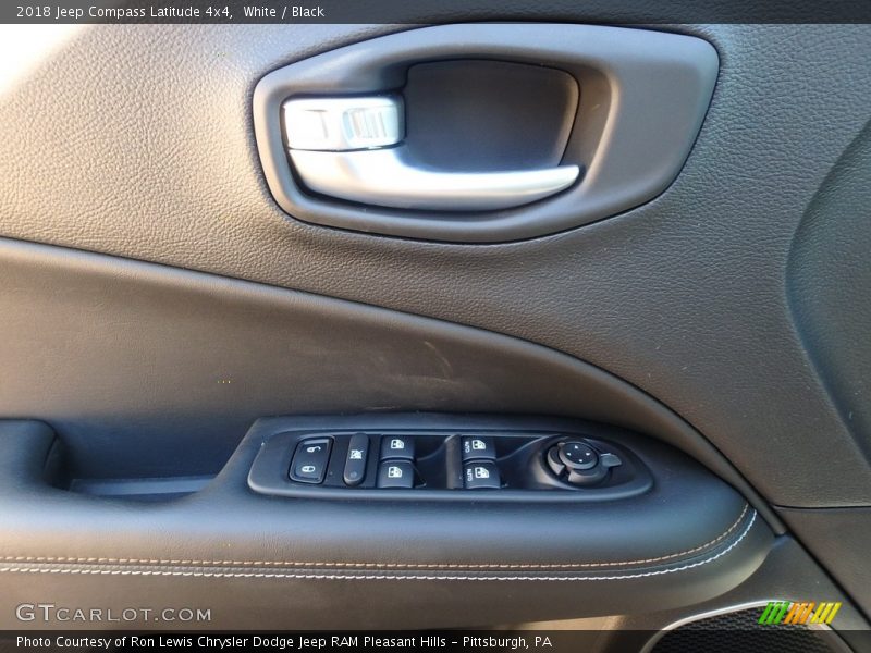 White / Black 2018 Jeep Compass Latitude 4x4
