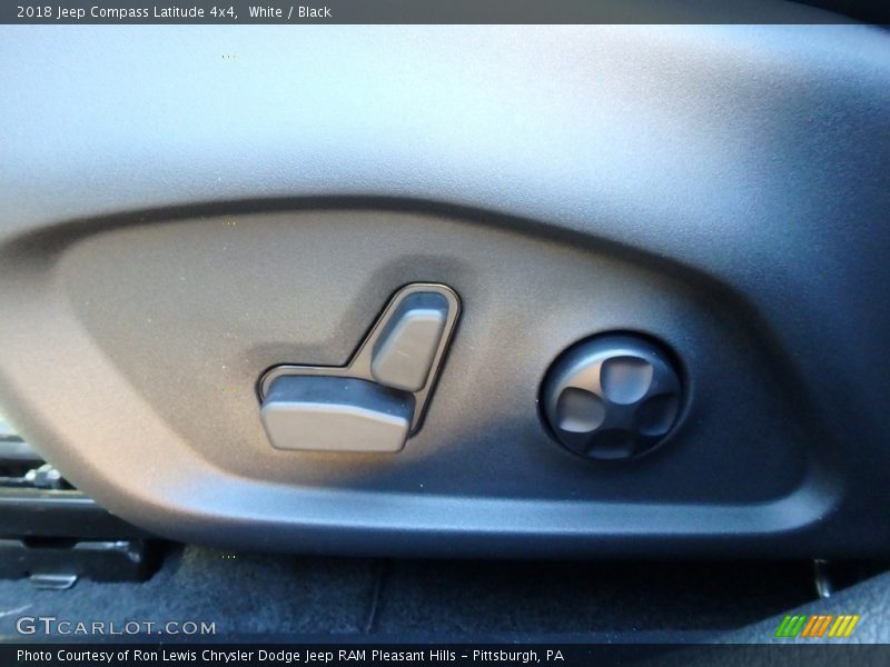 White / Black 2018 Jeep Compass Latitude 4x4