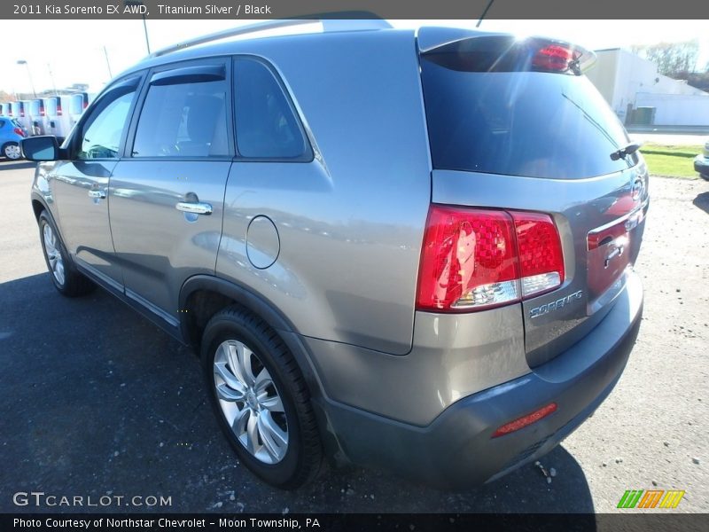 Titanium Silver / Black 2011 Kia Sorento EX AWD