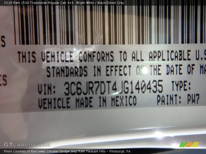 Bright White / Black/Diesel Gray 2018 Ram 1500 Tradesman Regular Cab 4x4