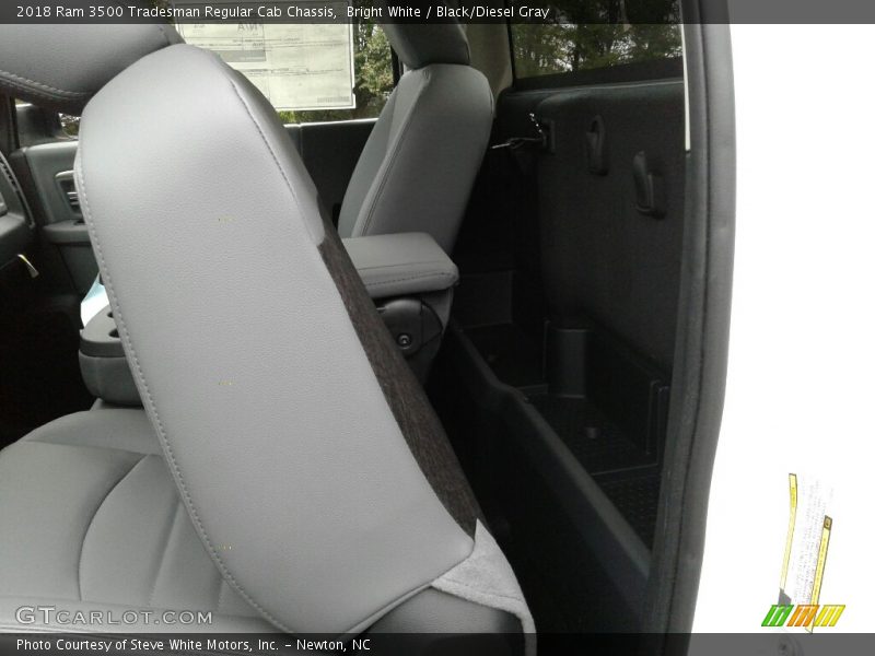 Bright White / Black/Diesel Gray 2018 Ram 3500 Tradesman Regular Cab Chassis