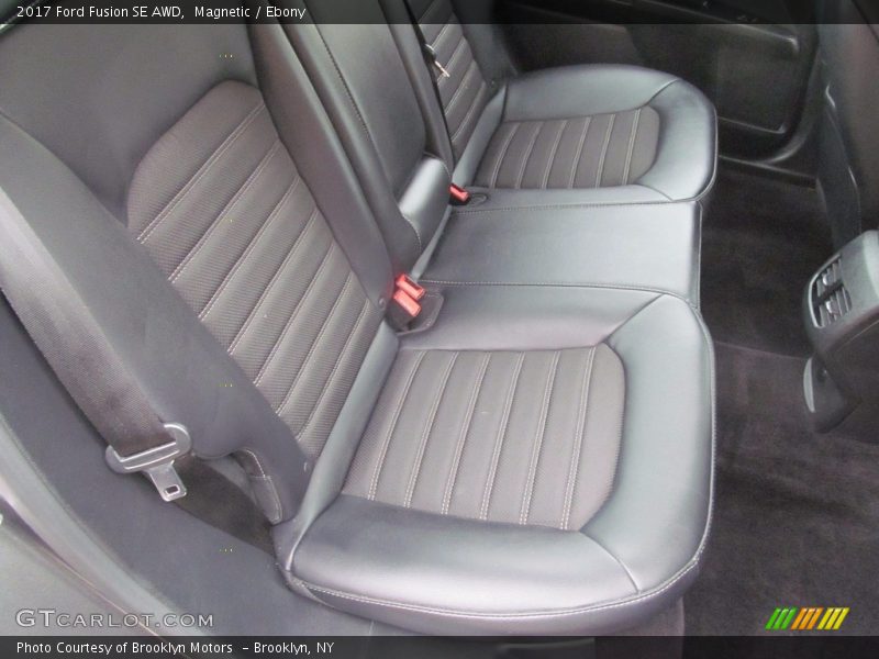 Magnetic / Ebony 2017 Ford Fusion SE AWD