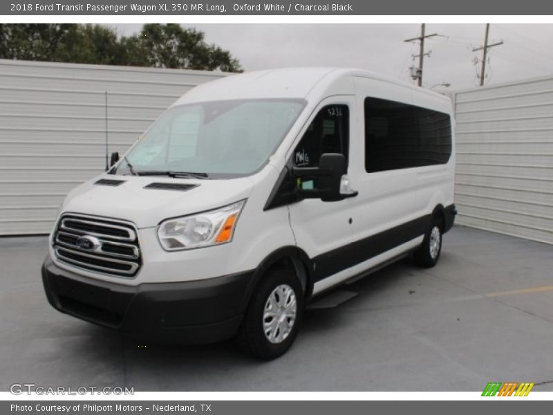 Front 3/4 View of 2018 Transit Passenger Wagon XL 350 MR Long