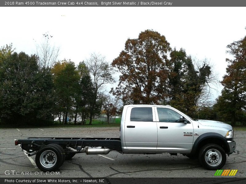  2018 4500 Tradesman Crew Cab 4x4 Chassis Bright Silver Metallic