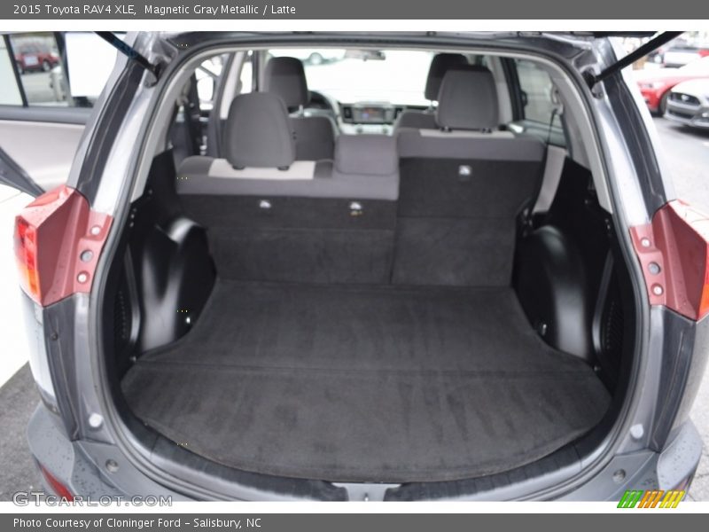 Magnetic Gray Metallic / Latte 2015 Toyota RAV4 XLE