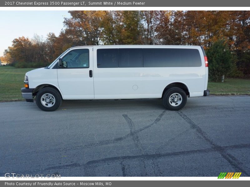Summit White / Medium Pewter 2017 Chevrolet Express 3500 Passenger LT