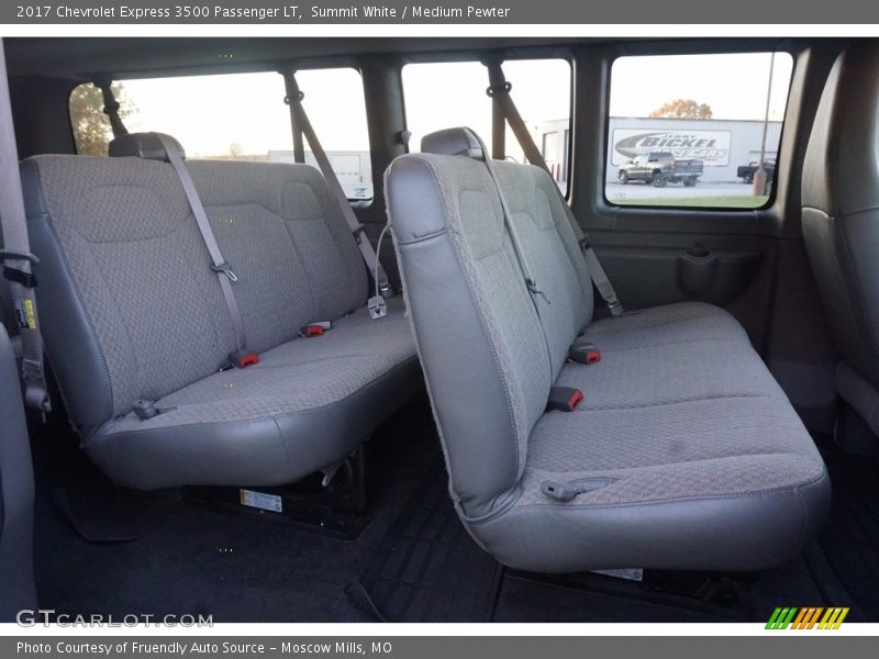 Summit White / Medium Pewter 2017 Chevrolet Express 3500 Passenger LT