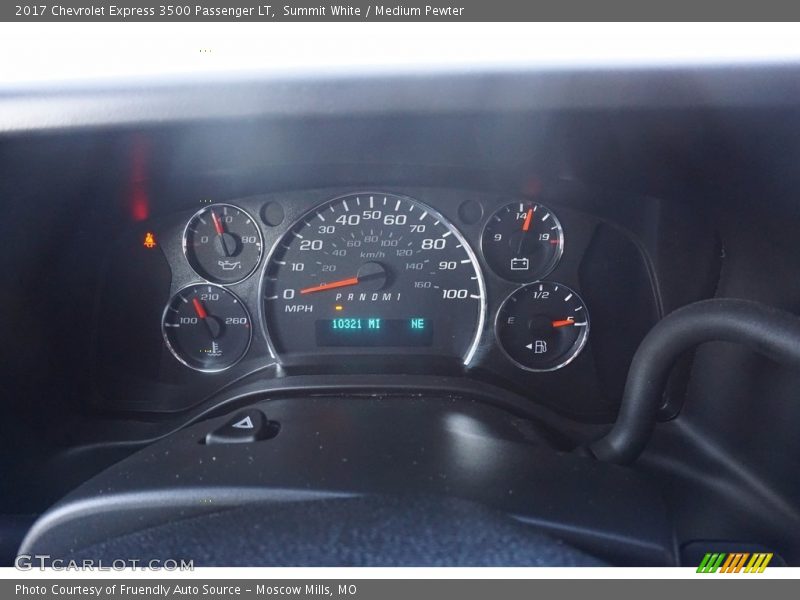 Summit White / Medium Pewter 2017 Chevrolet Express 3500 Passenger LT