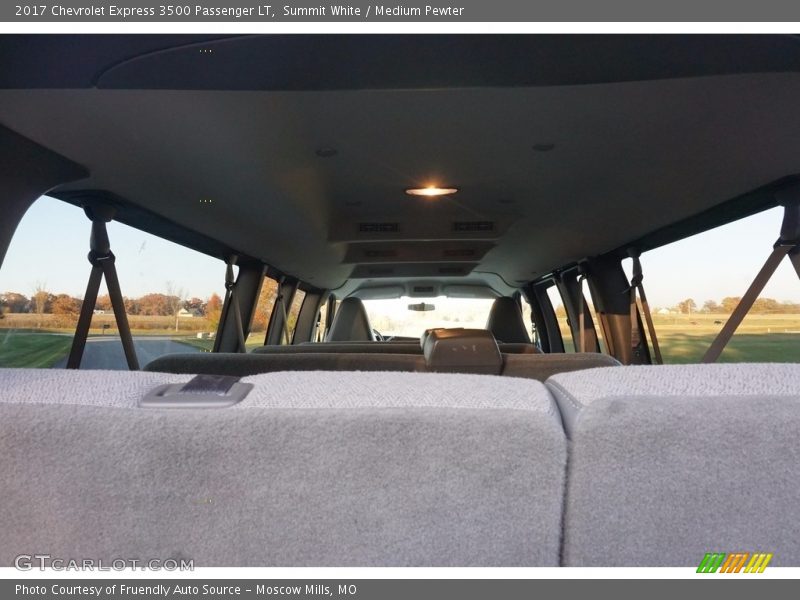 Summit White / Medium Pewter 2017 Chevrolet Express 3500 Passenger LT