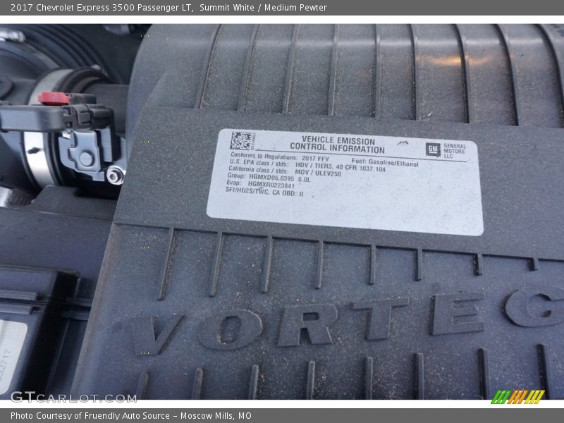 Summit White / Medium Pewter 2017 Chevrolet Express 3500 Passenger LT