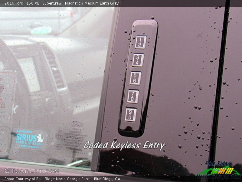 Magnetic / Medium Earth Gray 2016 Ford F150 XLT SuperCrew