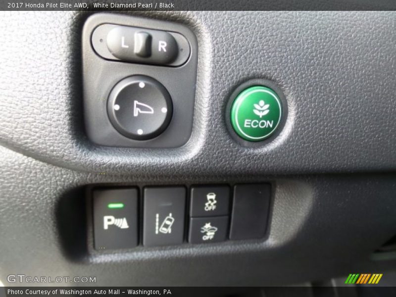 White Diamond Pearl / Black 2017 Honda Pilot Elite AWD