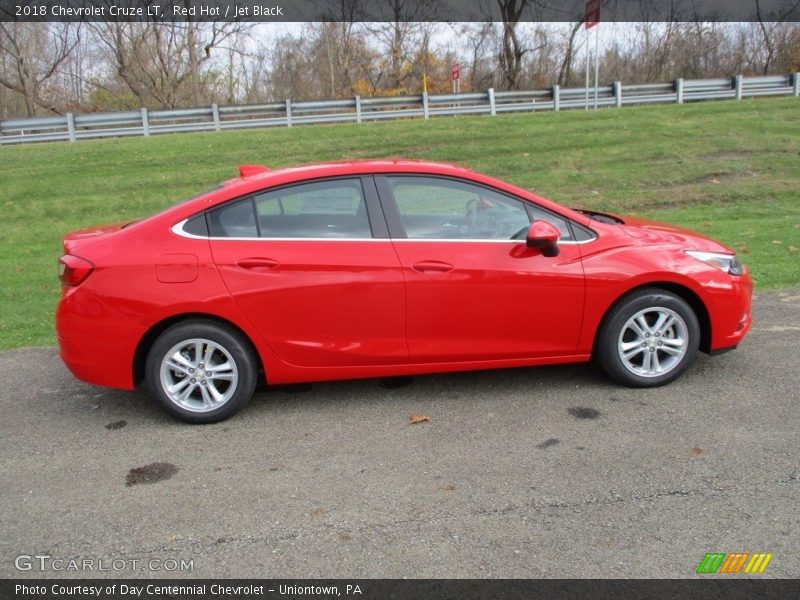 Red Hot / Jet Black 2018 Chevrolet Cruze LT