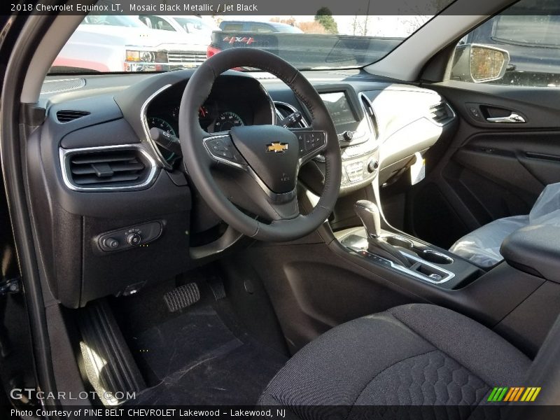 Mosaic Black Metallic / Jet Black 2018 Chevrolet Equinox LT