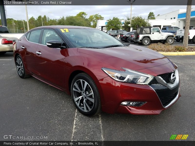 Front 3/4 View of 2017 Maxima SV