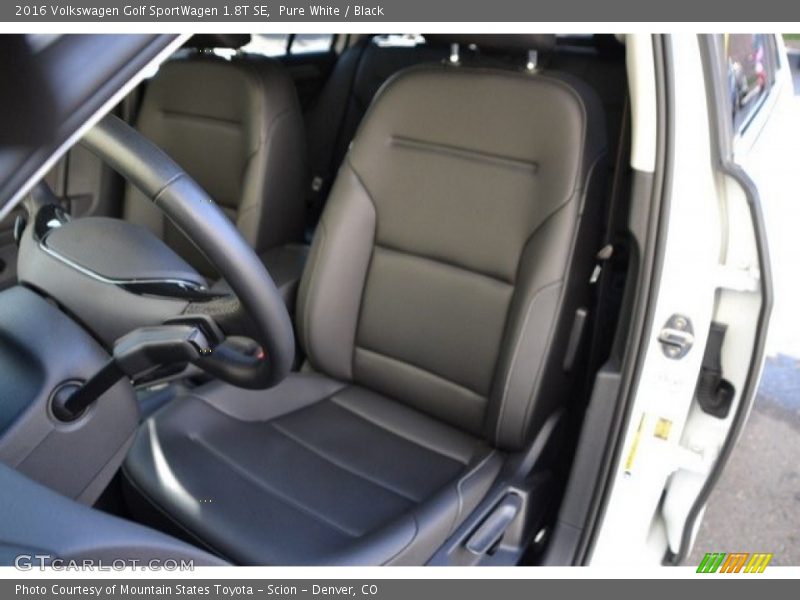 Pure White / Black 2016 Volkswagen Golf SportWagen 1.8T SE
