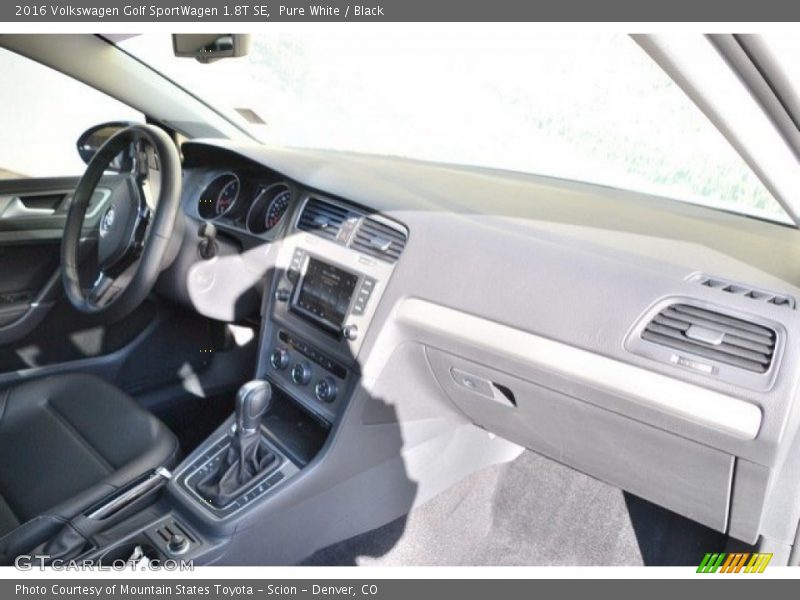 Pure White / Black 2016 Volkswagen Golf SportWagen 1.8T SE