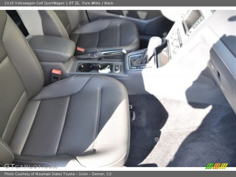 Pure White / Black 2016 Volkswagen Golf SportWagen 1.8T SE