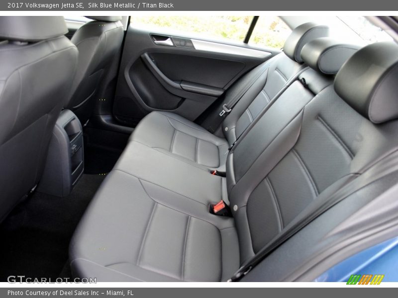 Silk Blue Metallic / Titan Black 2017 Volkswagen Jetta SE