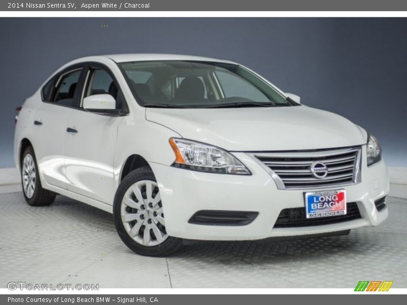 Aspen White / Charcoal 2014 Nissan Sentra SV