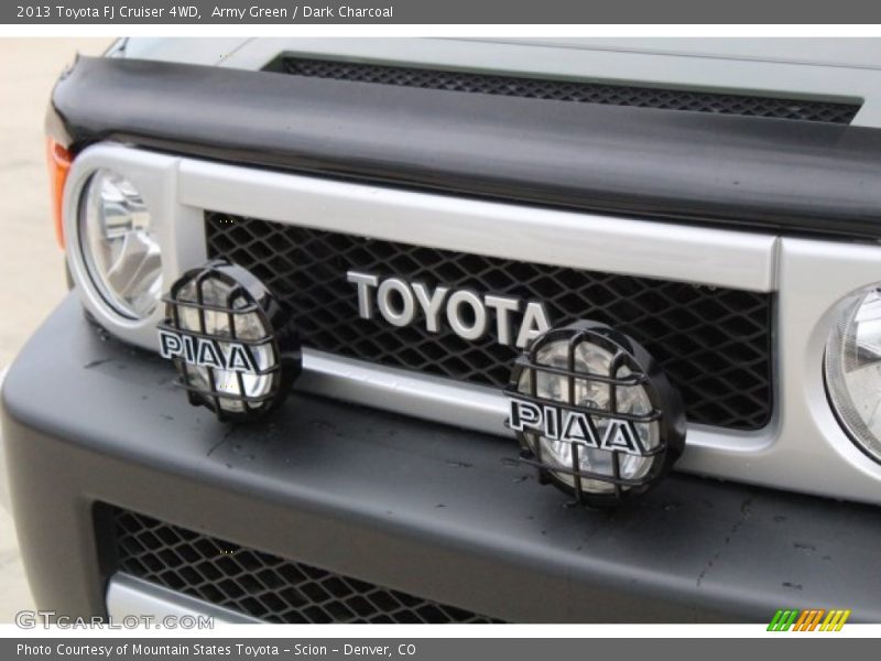 Army Green / Dark Charcoal 2013 Toyota FJ Cruiser 4WD
