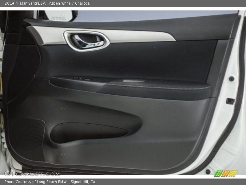 Aspen White / Charcoal 2014 Nissan Sentra SV