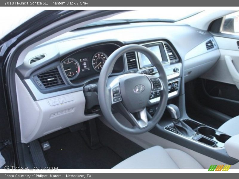 Phantom Black / Gray 2018 Hyundai Sonata SE