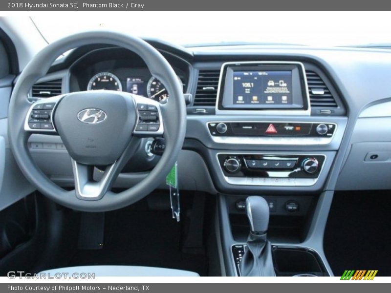 Phantom Black / Gray 2018 Hyundai Sonata SE