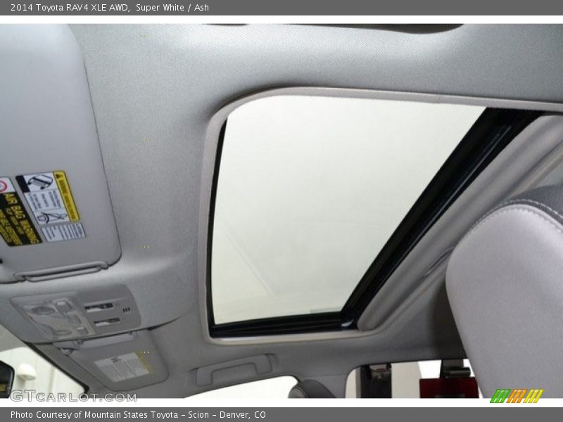 Super White / Ash 2014 Toyota RAV4 XLE AWD
