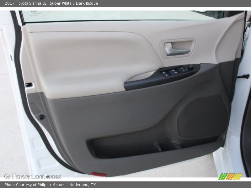 Super White / Dark Bisque 2017 Toyota Sienna LE