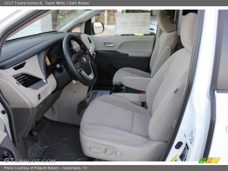 Super White / Dark Bisque 2017 Toyota Sienna LE