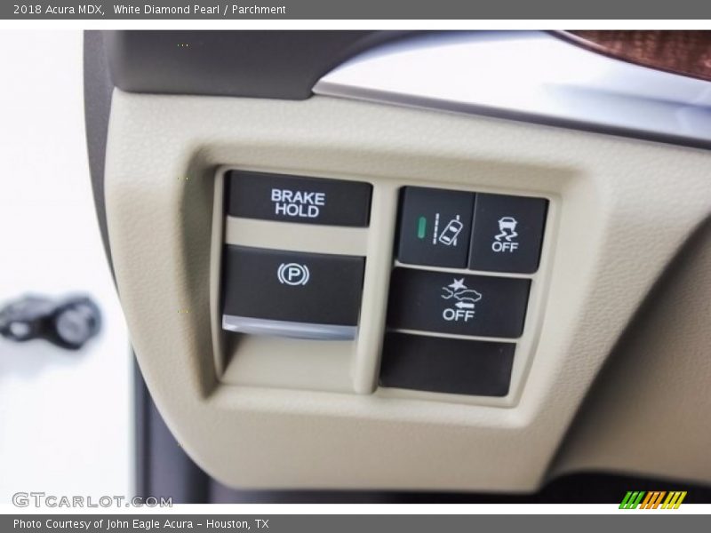 White Diamond Pearl / Parchment 2018 Acura MDX
