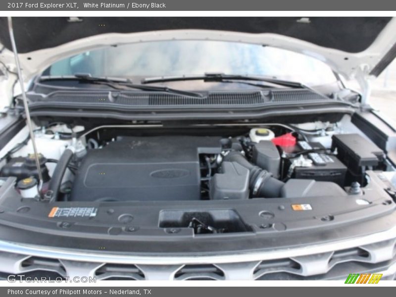 White Platinum / Ebony Black 2017 Ford Explorer XLT