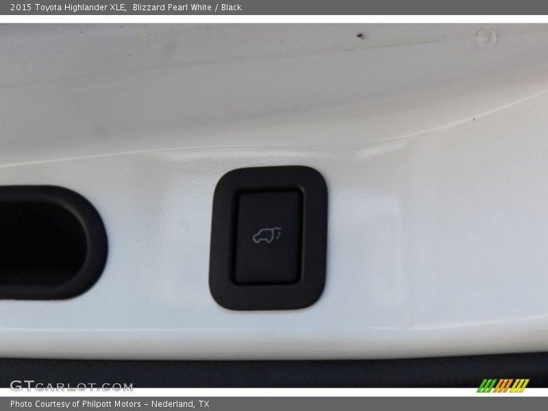 Blizzard Pearl White / Black 2015 Toyota Highlander XLE