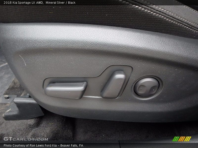 Controls of 2018 Sportage LX AWD