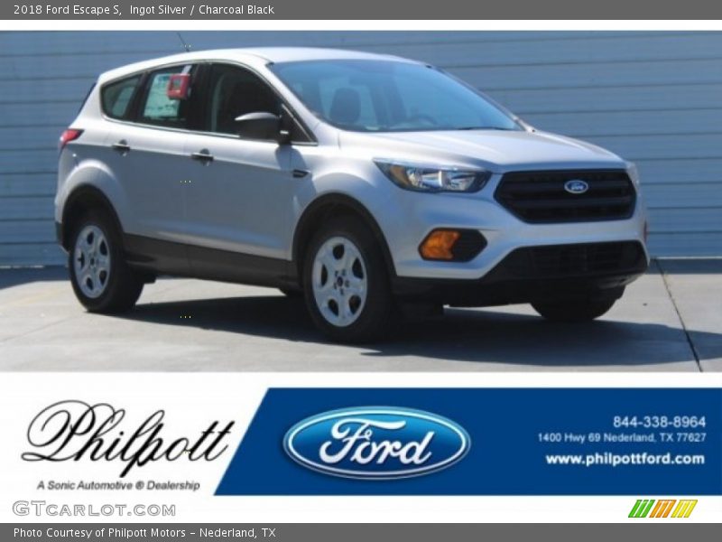 Ingot Silver / Charcoal Black 2018 Ford Escape S