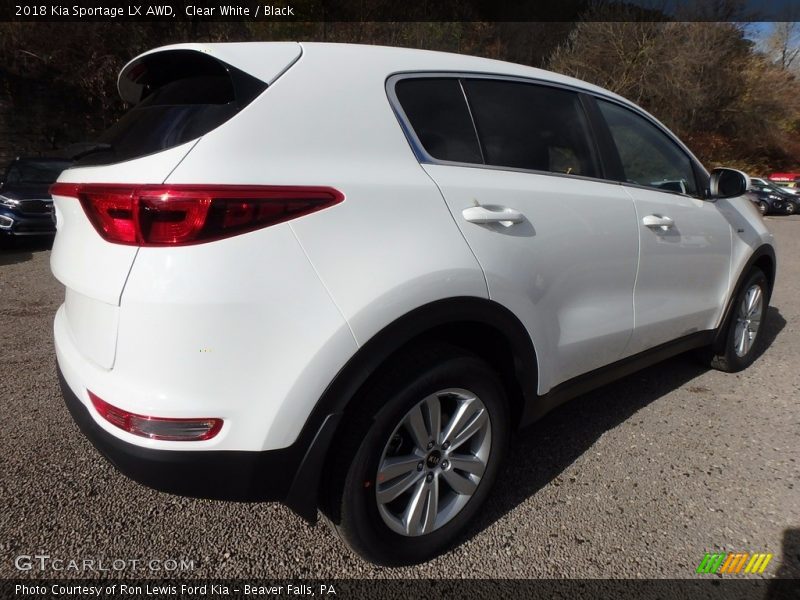 Clear White / Black 2018 Kia Sportage LX AWD