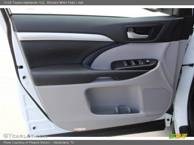 Blizzard White Pearl / Ash 2018 Toyota Highlander XLE