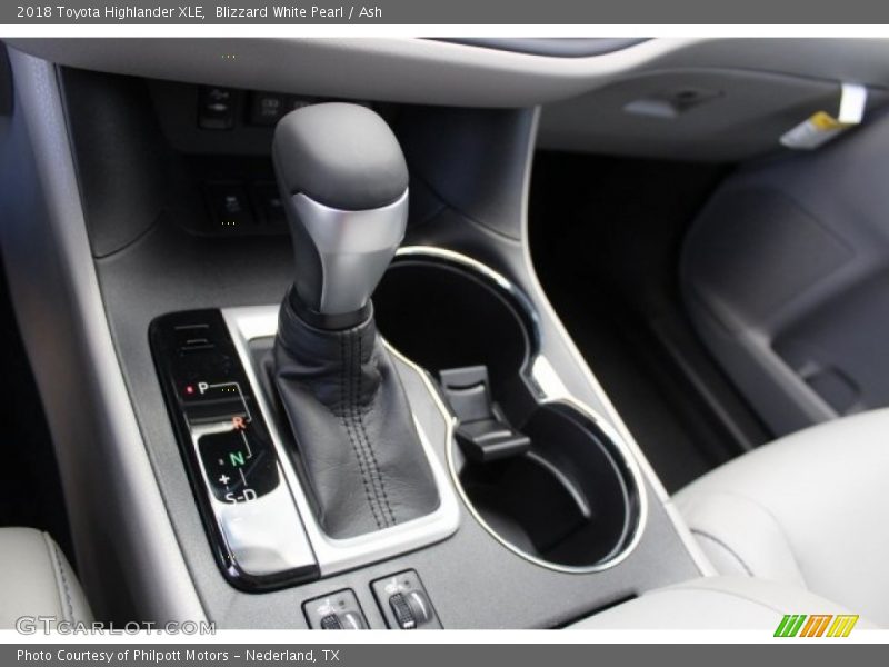 Blizzard White Pearl / Ash 2018 Toyota Highlander XLE