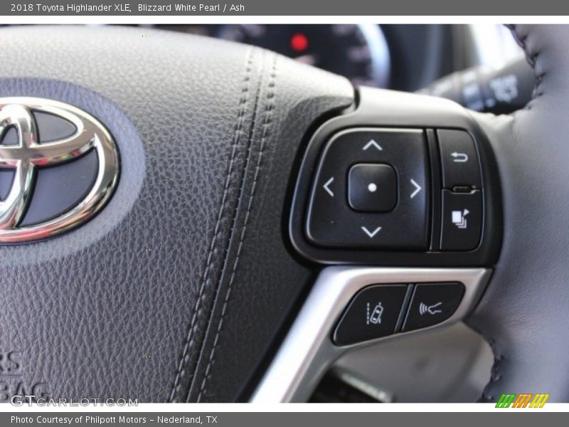 Blizzard White Pearl / Ash 2018 Toyota Highlander XLE
