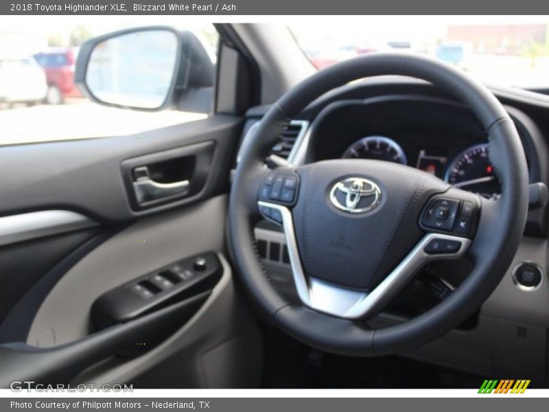 Blizzard White Pearl / Ash 2018 Toyota Highlander XLE