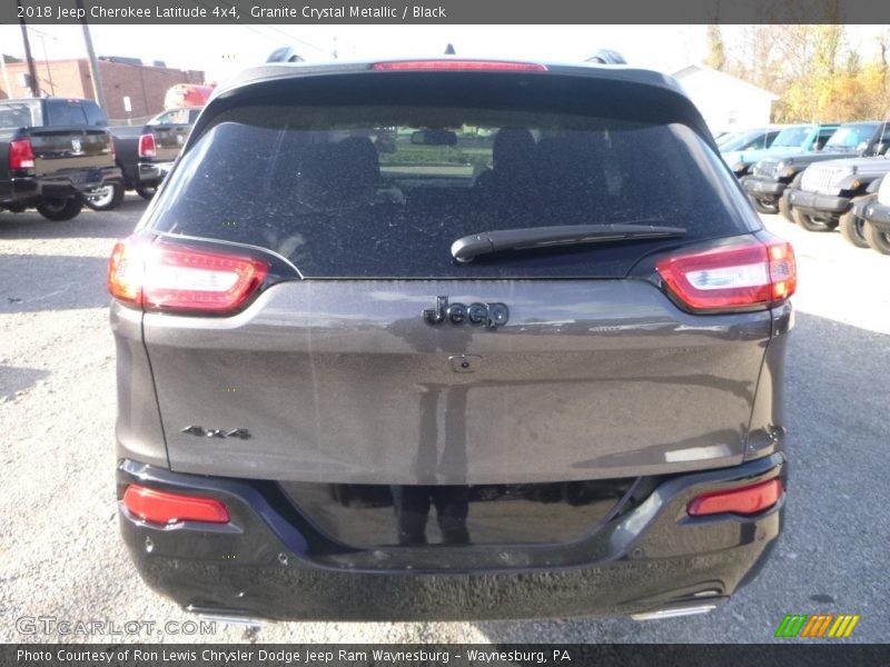 Granite Crystal Metallic / Black 2018 Jeep Cherokee Latitude 4x4