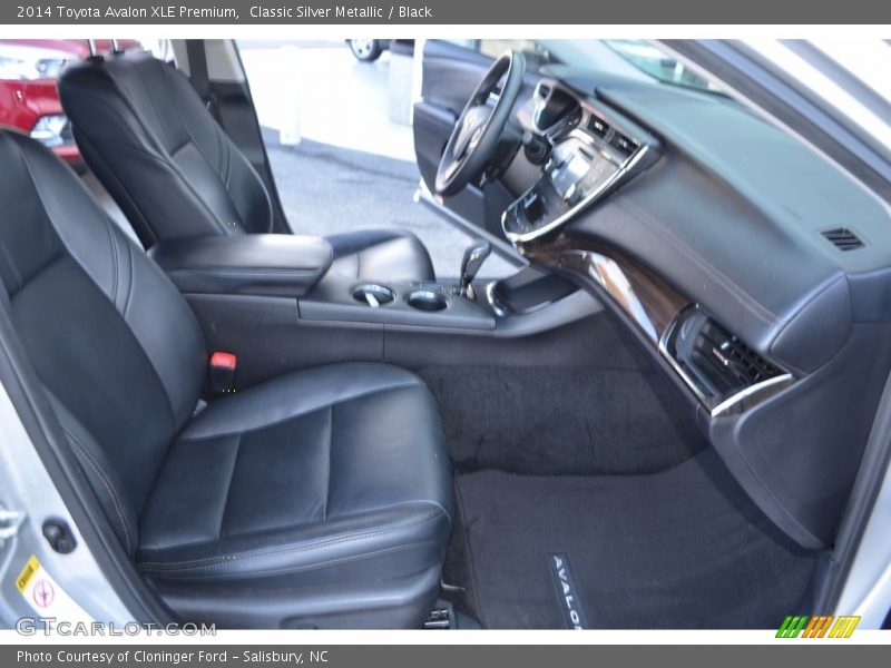 Classic Silver Metallic / Black 2014 Toyota Avalon XLE Premium