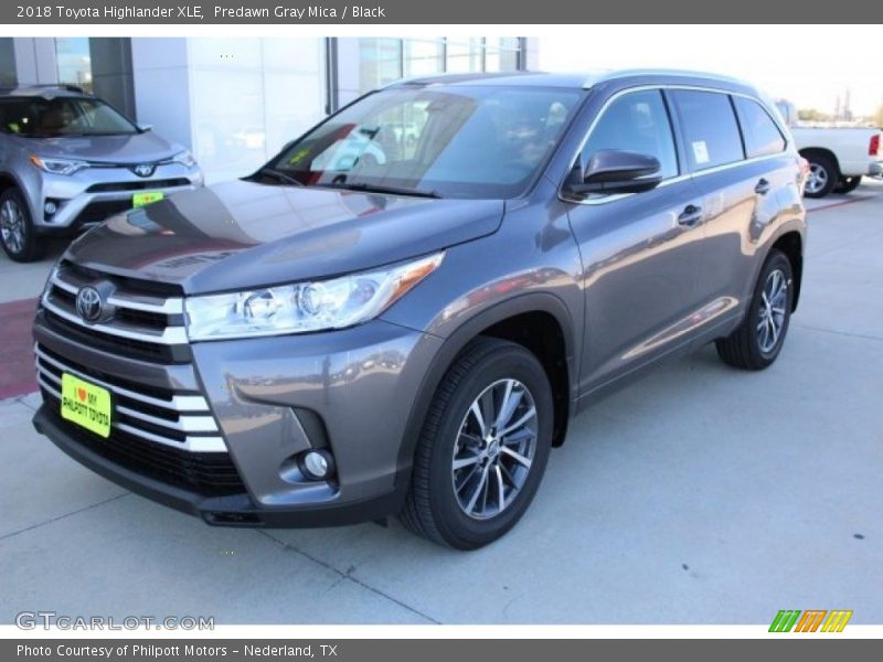 Predawn Gray Mica / Black 2018 Toyota Highlander XLE