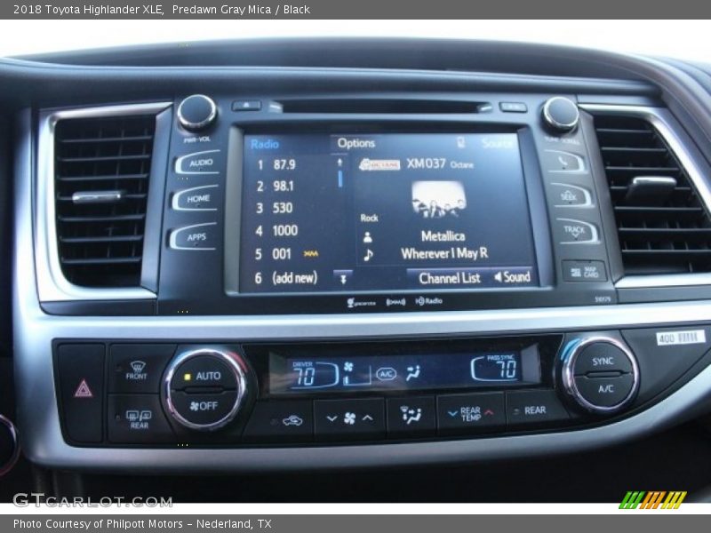 Predawn Gray Mica / Black 2018 Toyota Highlander XLE