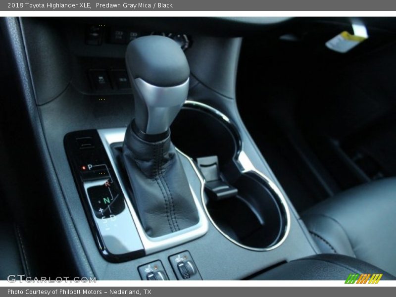 Predawn Gray Mica / Black 2018 Toyota Highlander XLE